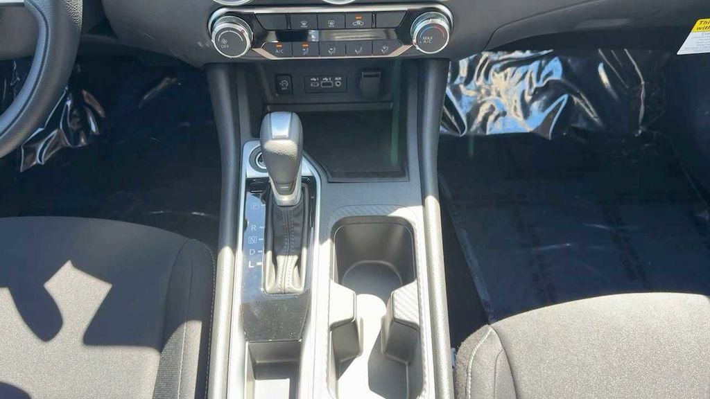 Certified 2025 Nissan Sentra SV w/ Trunk Package image 13