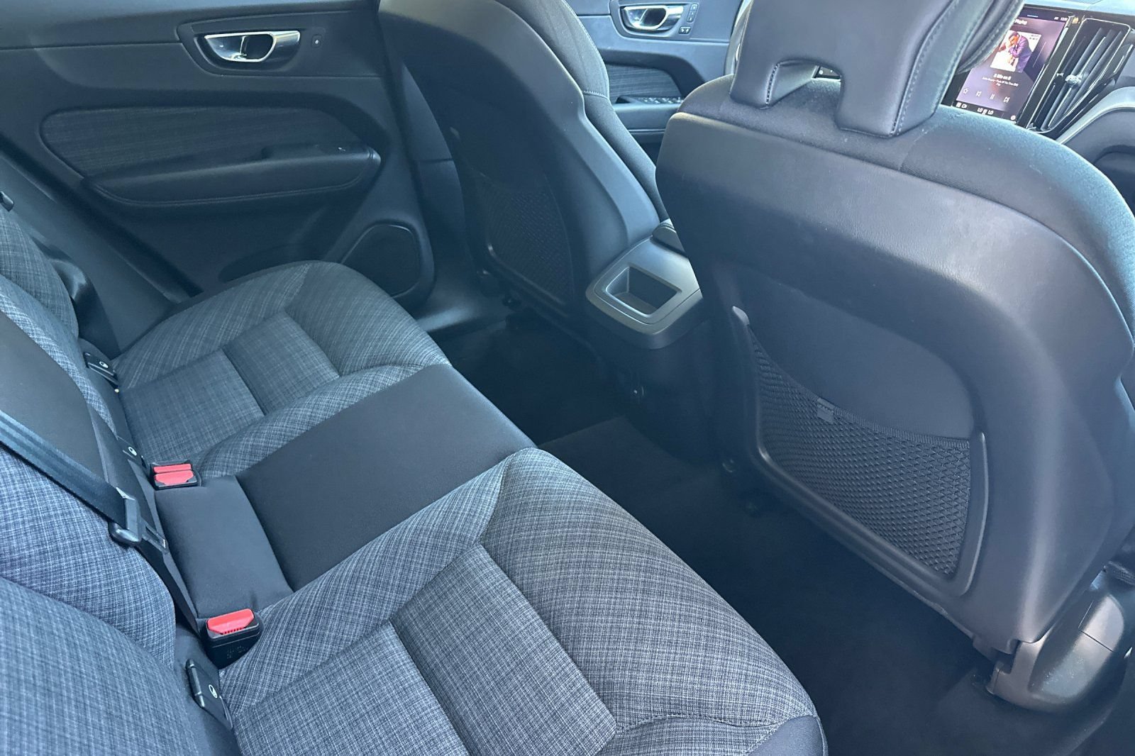 Used 2023 Volvo XC60 B5 Core w/ Protection Package Premier FWD image 17