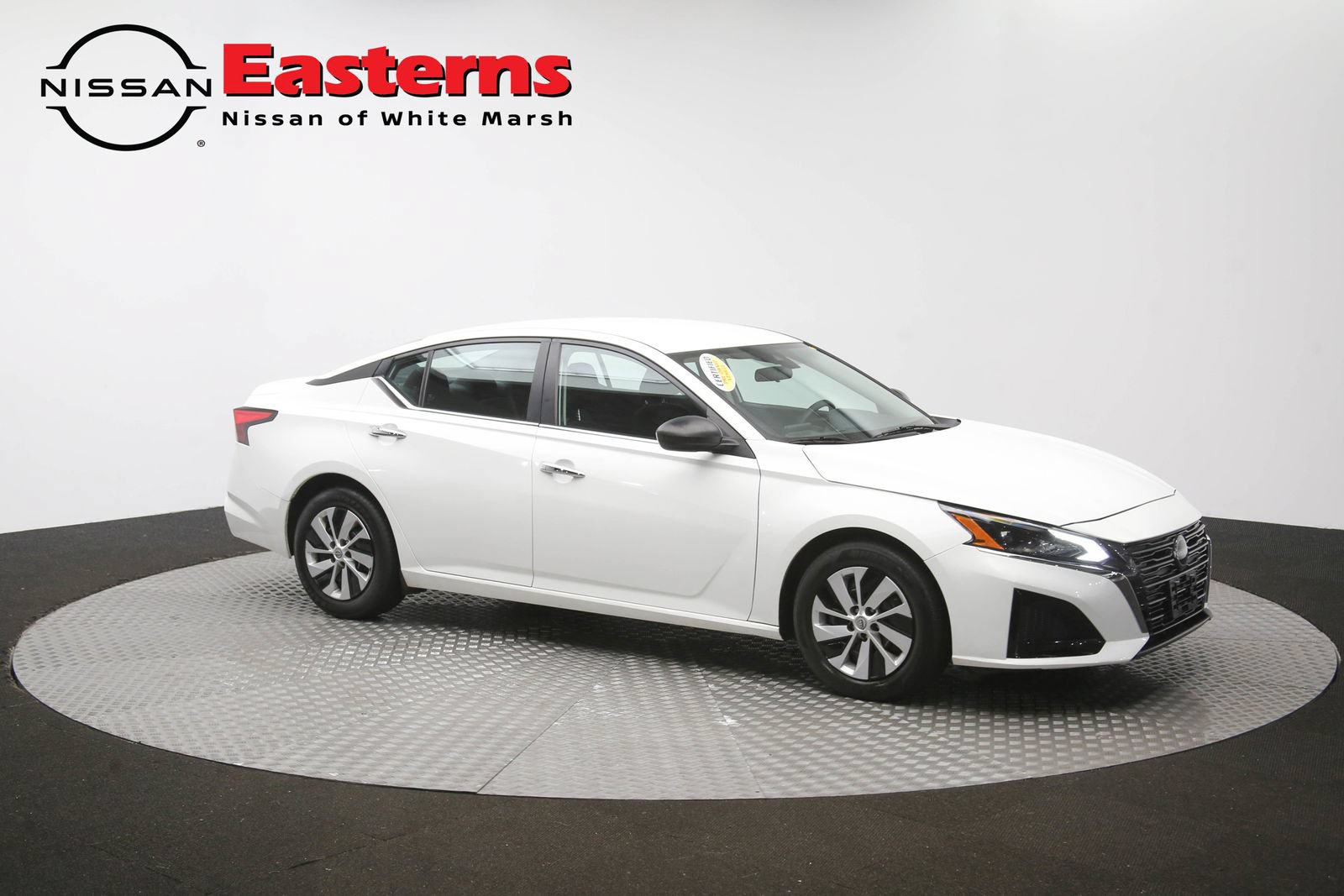 Used 2024 Nissan Altima 2.5 S FWD image 46