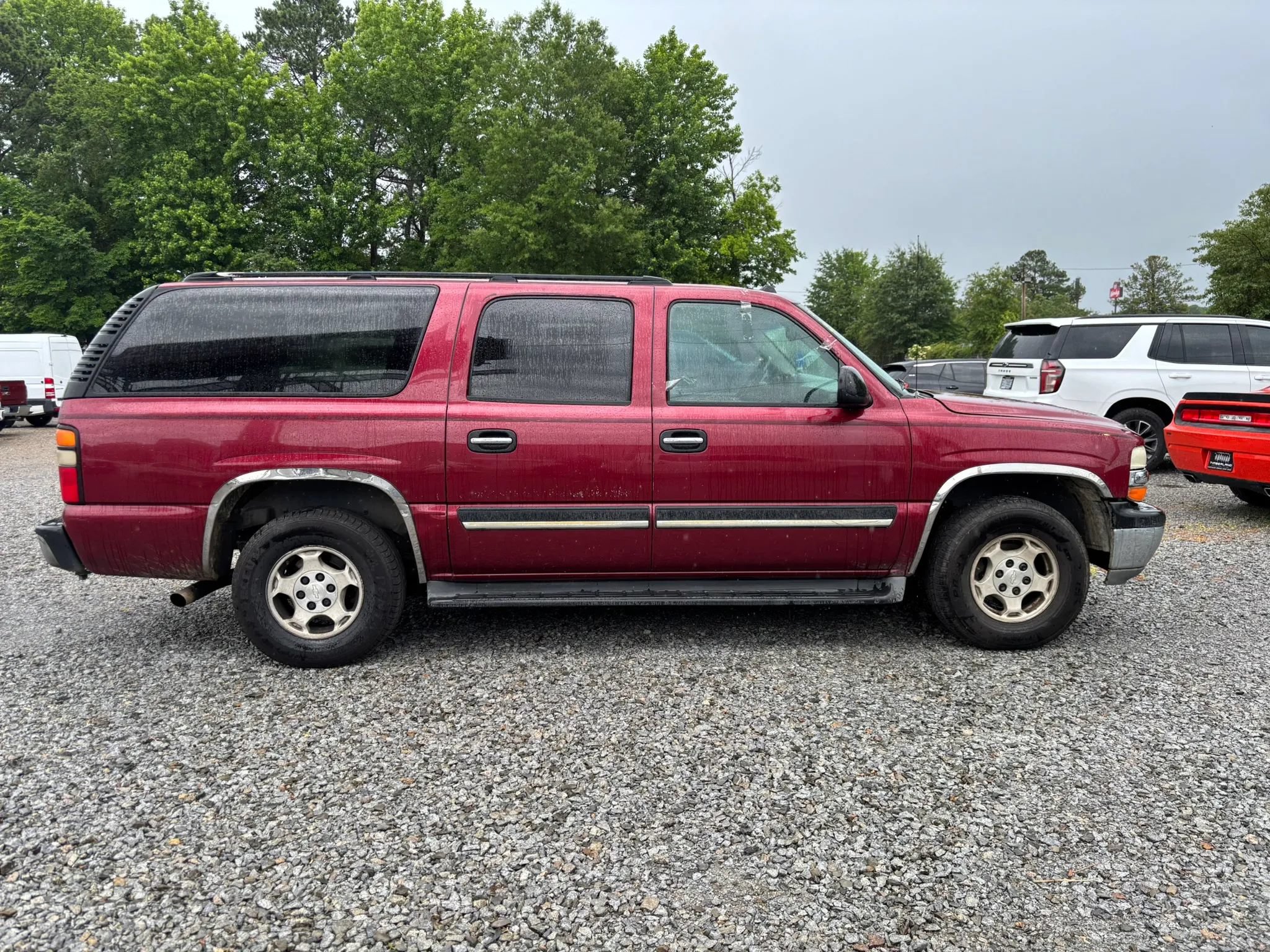 Used 2005 Chevrolet Suburban LS RWD image 7