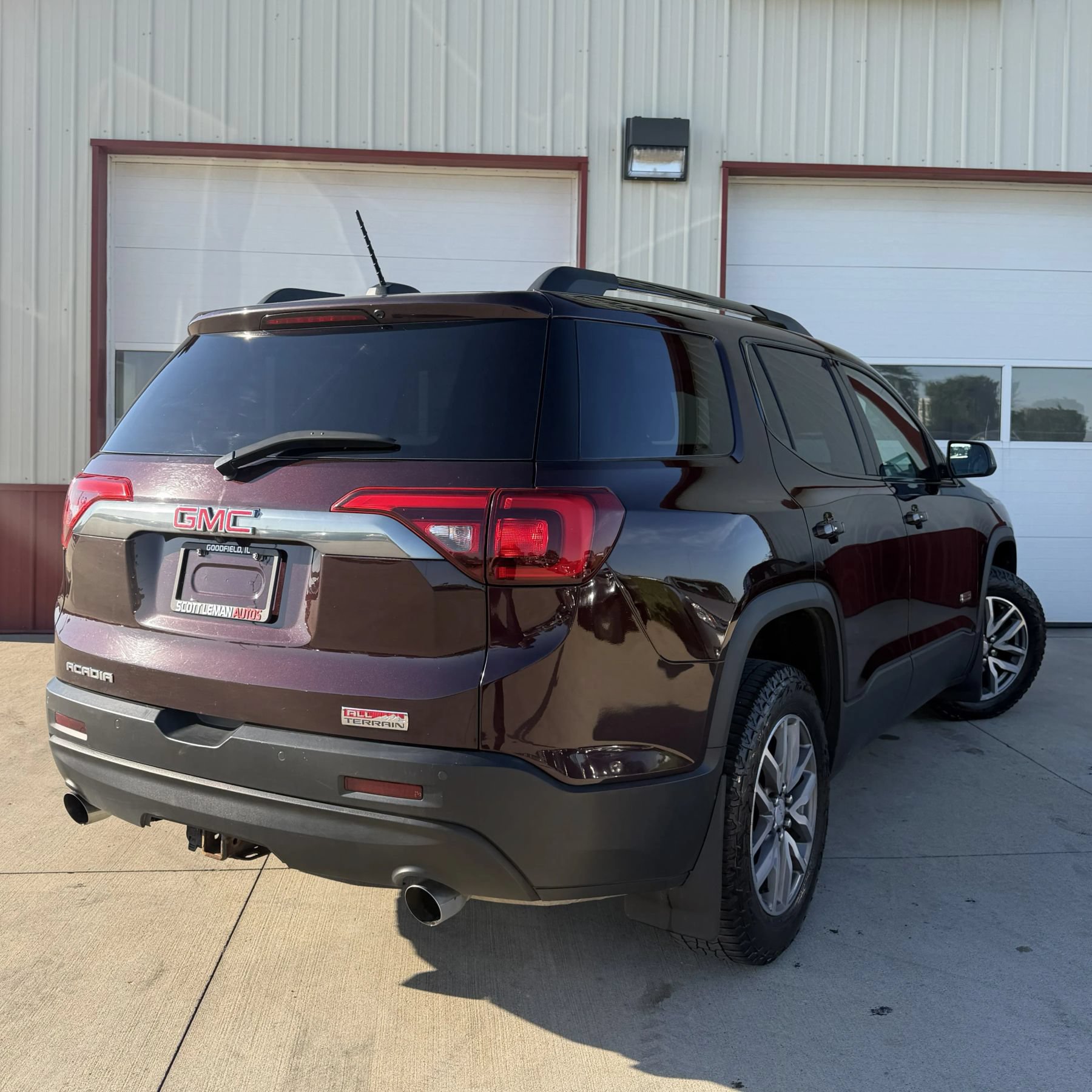 Used 2017 GMC Acadia SLE w/ Driver Alert Package I AWD/4WD image 22