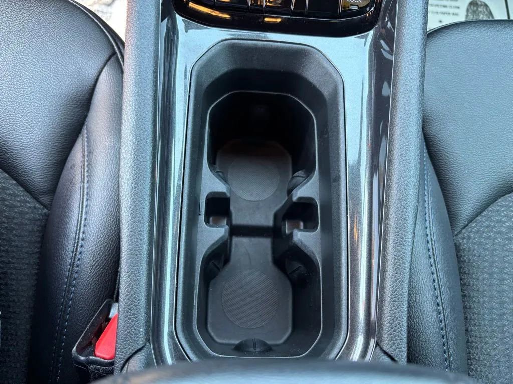 Used 2026 Jeep Compass Latitude image 19