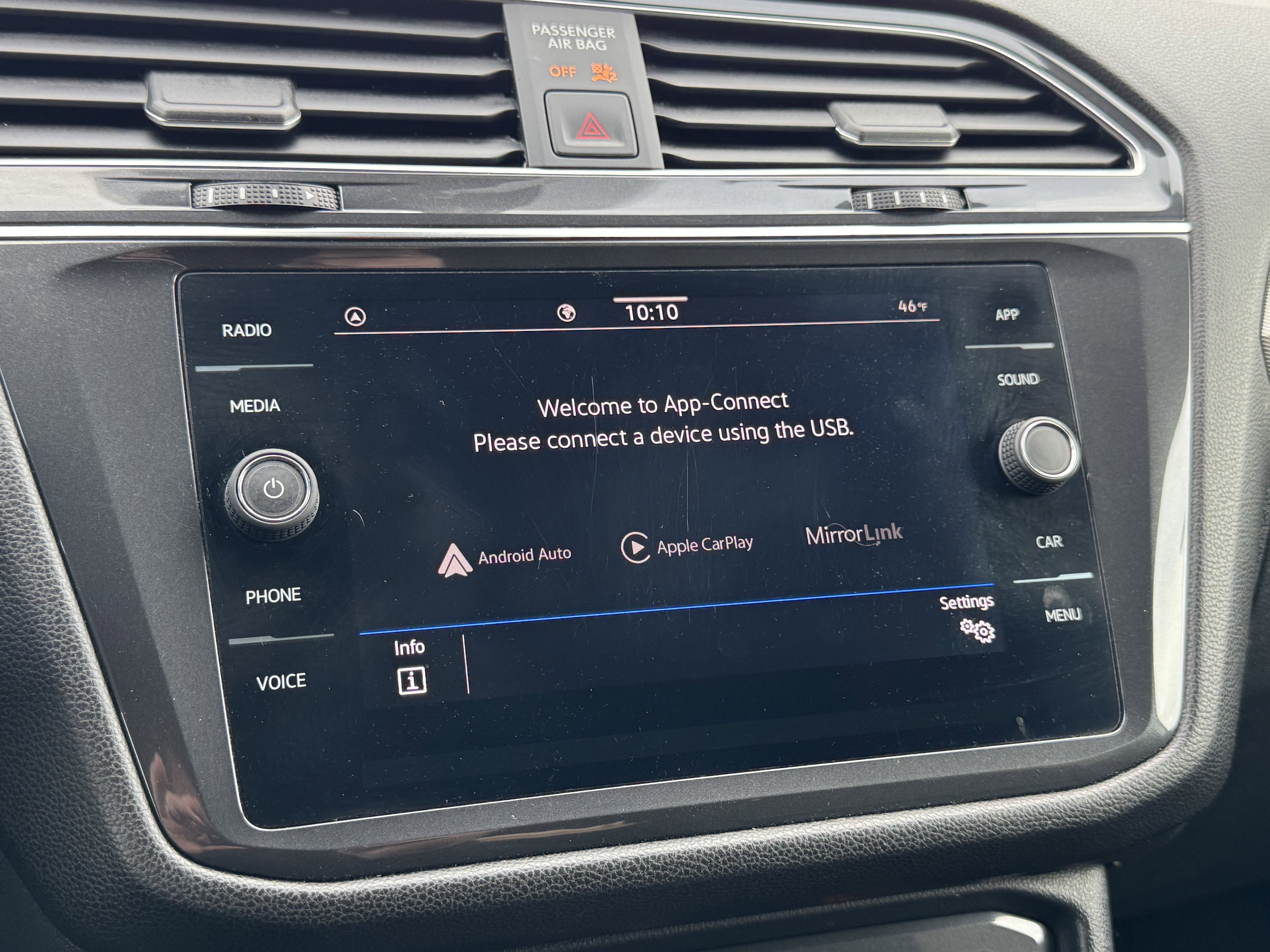 Used 2023 Volkswagen Tiguan SE R-Line image 23