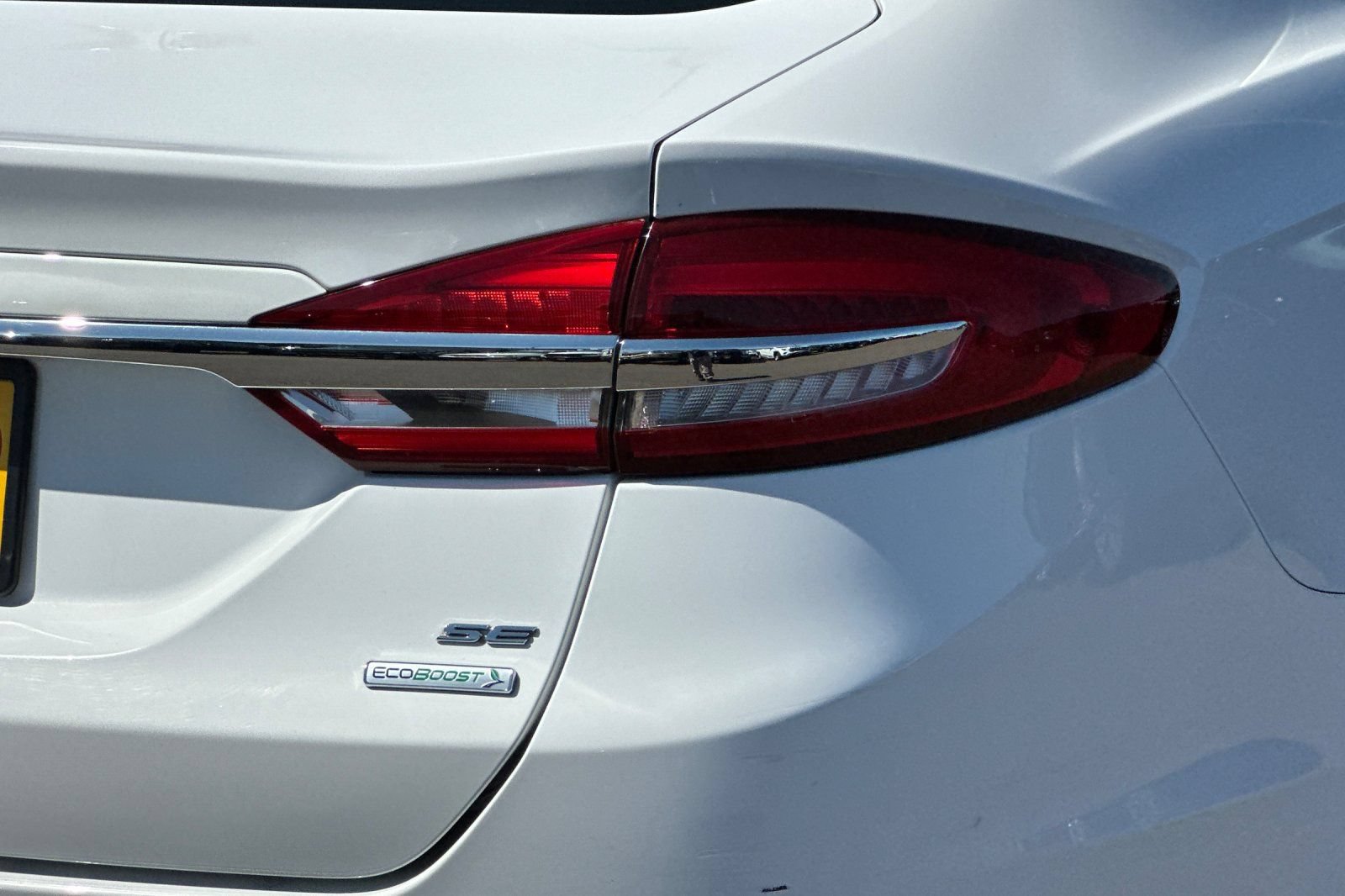 Used 2018 Ford Fusion SE FWD image 24