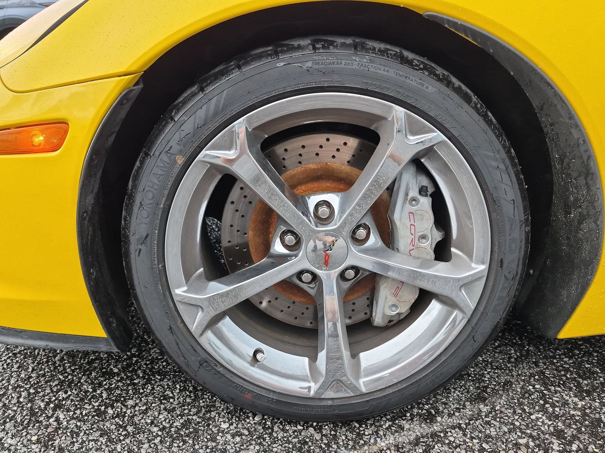Used 2012 Chevrolet Corvette Grand Sport w/ 4LT Preferred Equipment Group RWD image 17
