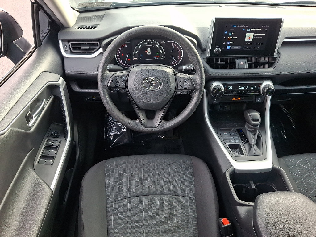 Used 2024 Toyota RAV4 XLE AWD/4WD image 11