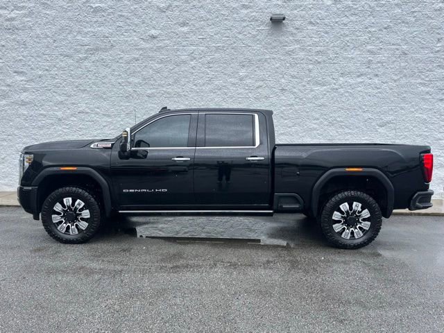 Used 2025 GMC Sierra 2500 Denali w/ Denali Reserve Package image 3