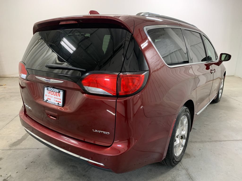 Used 2019 Chrysler Pacifica Limited FWD image 30
