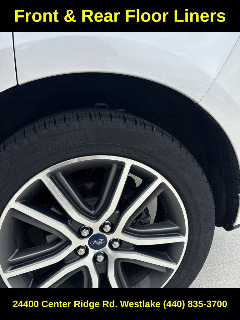 Used 2019 Ford Edge Titanium AWD/4WD image 18