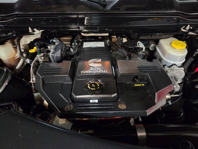 Used 2019 RAM 3500 Laramie image 96