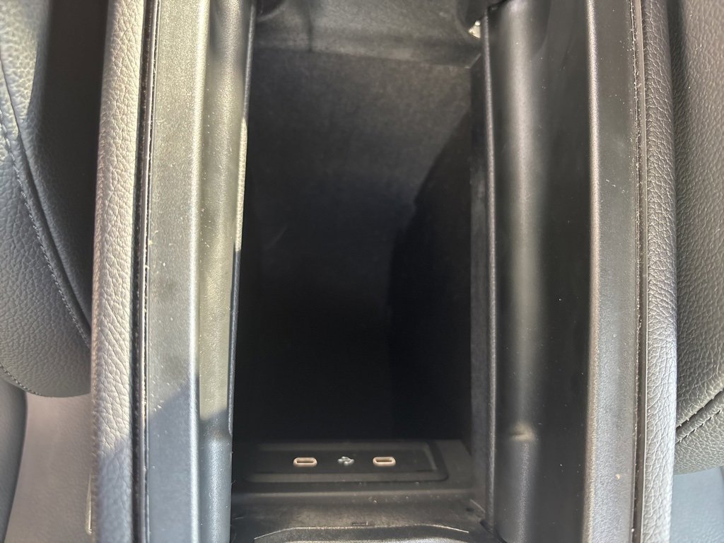 Used 2024 Mercedes-Benz GLB 250 image 27