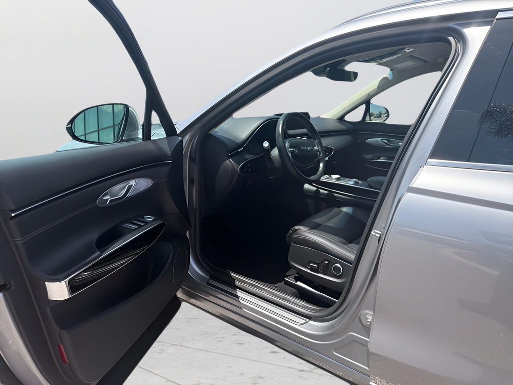 Used 2025 Genesis GV70 2.5T AWD/4WD image 15