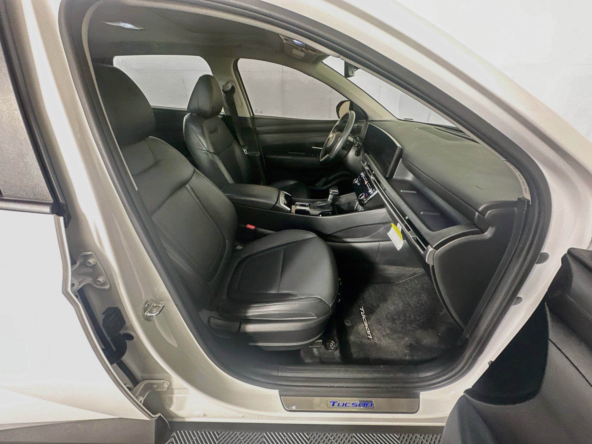 Used 2025 Hyundai Tucson SEL FWD image 32