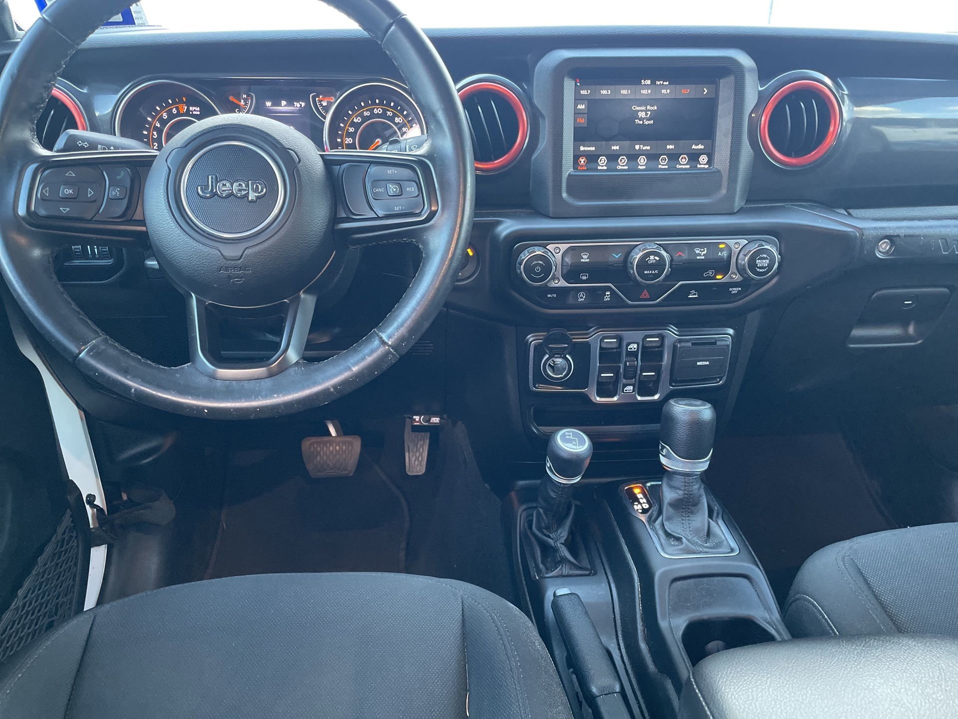 Used 2022 Jeep Wrangler Unlimited Sport image 11
