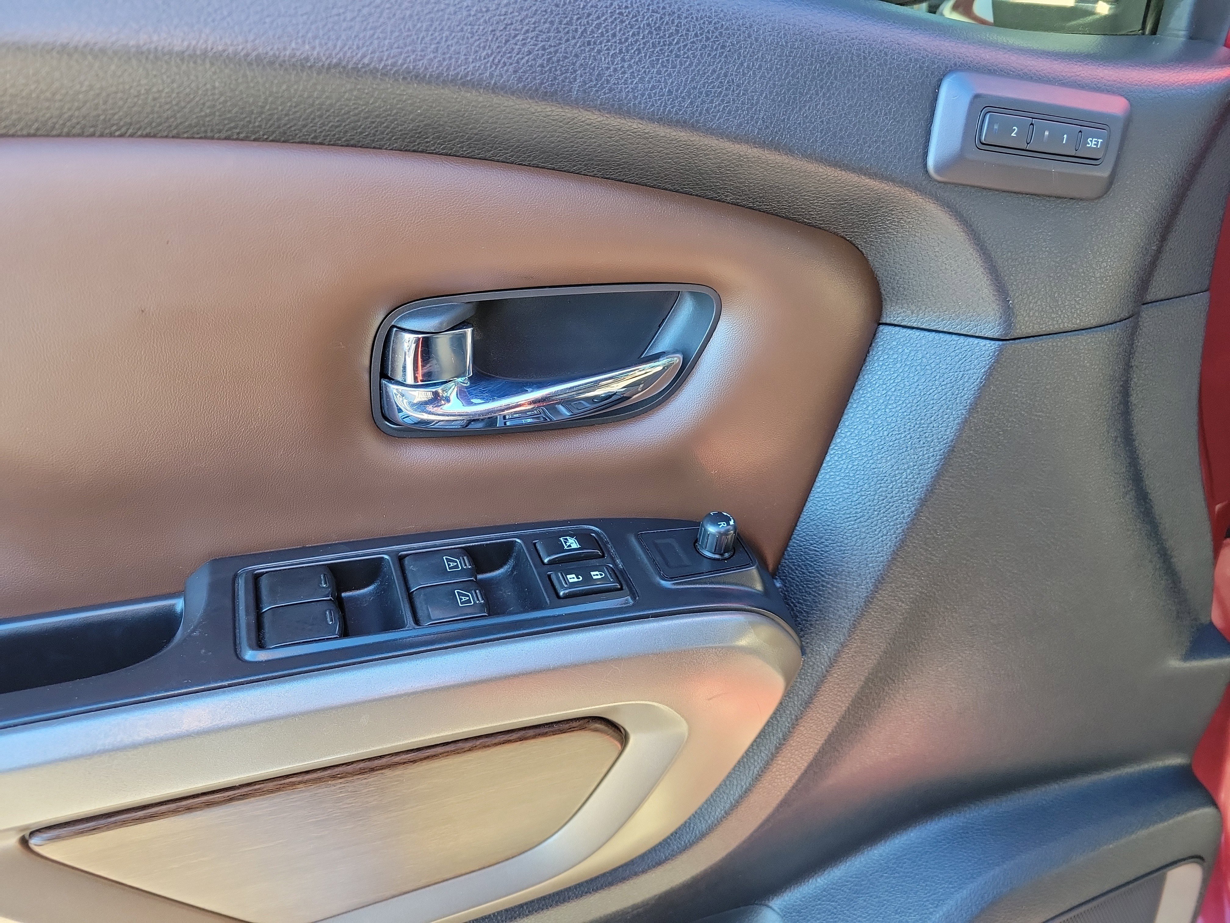 Used 2021 Nissan Titan Platinum Reserve w/ Moonroof Package image 18