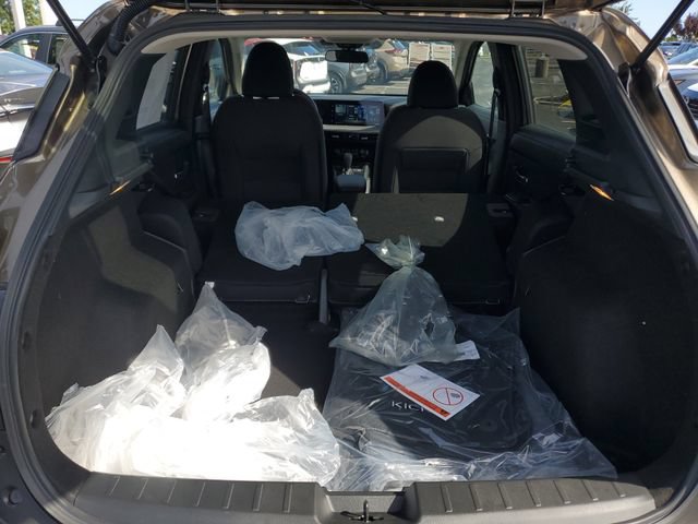New 2027 Nissan Kicks SV w/ Cold Weather Package FWD image 12