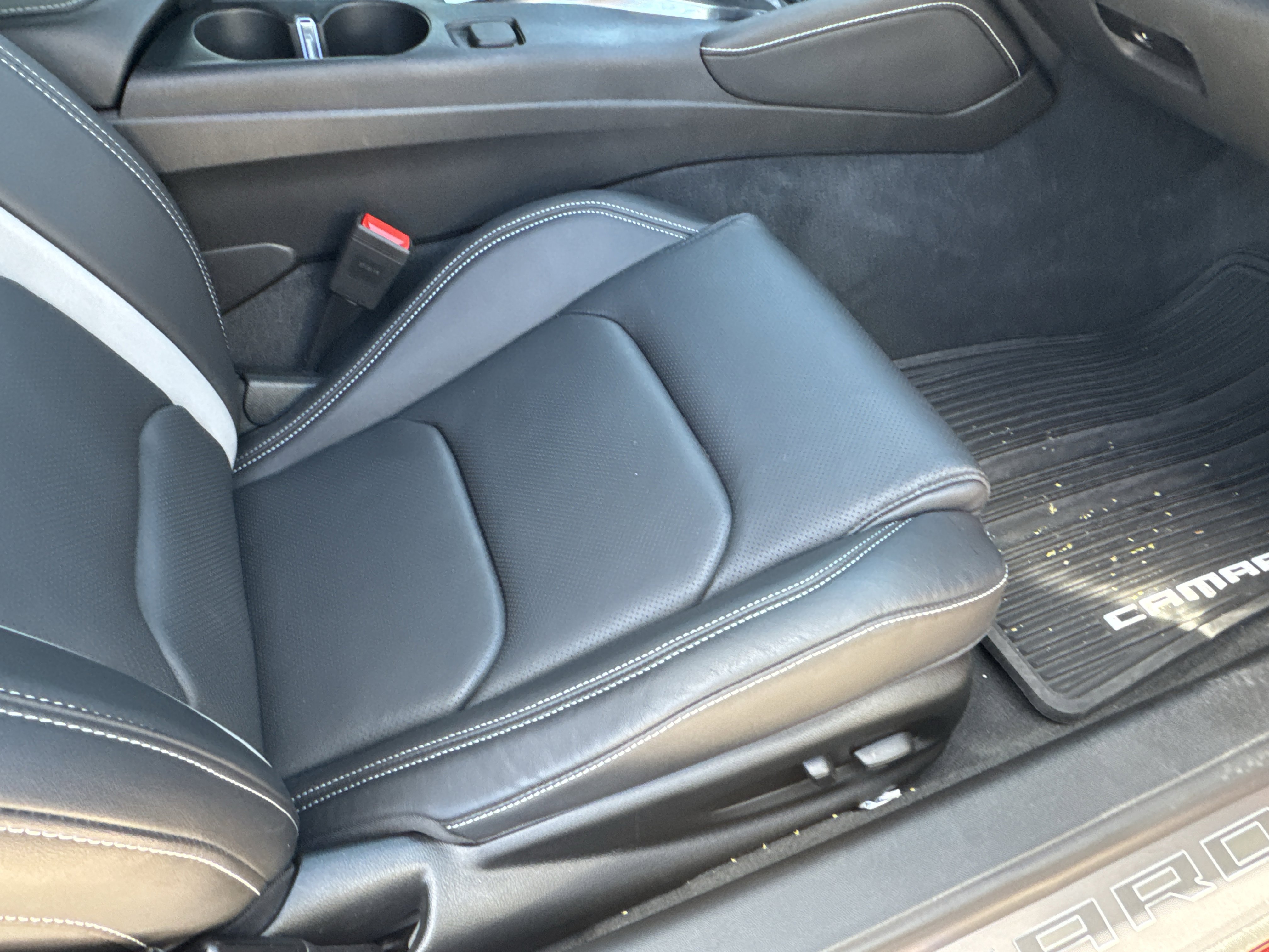 Used 2023 Chevrolet Camaro SS RWD image 29