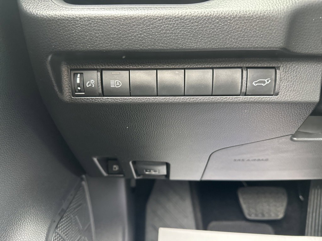 Certified 2025 Toyota RAV4 SE image 15