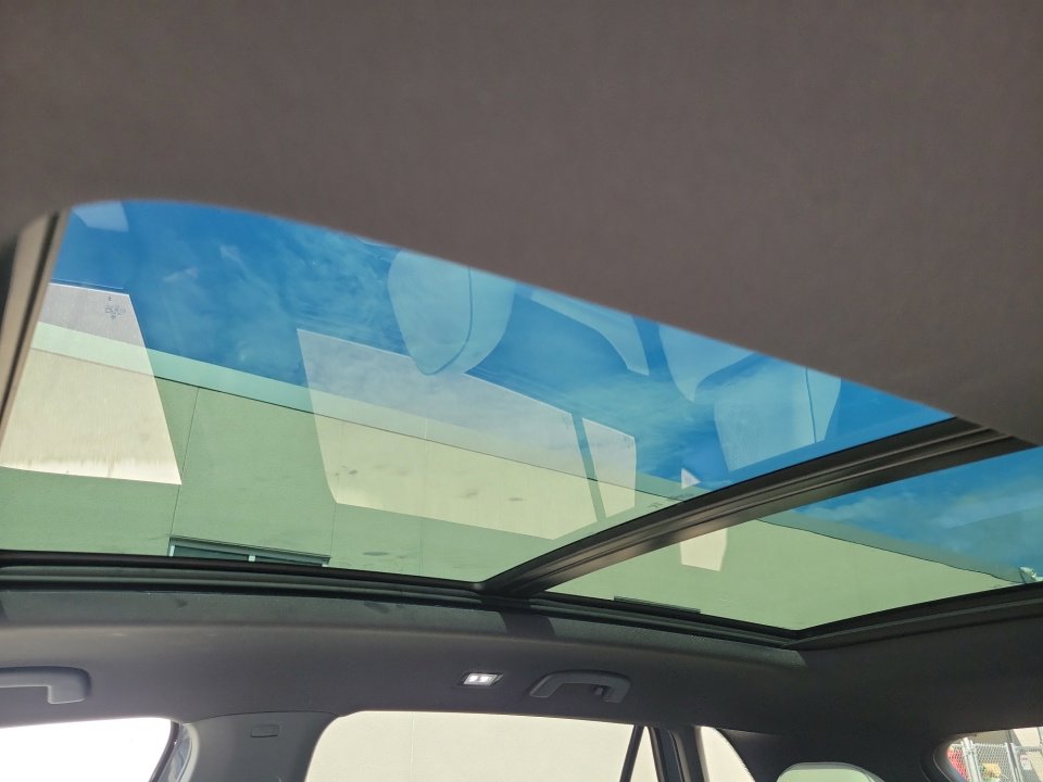 New 2025 Volkswagen Atlas Cross Sport SEL Premium R-Line image 21