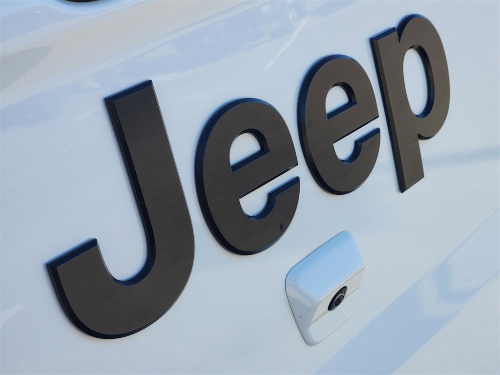 Used 2024 Jeep Gladiator Sport image 12