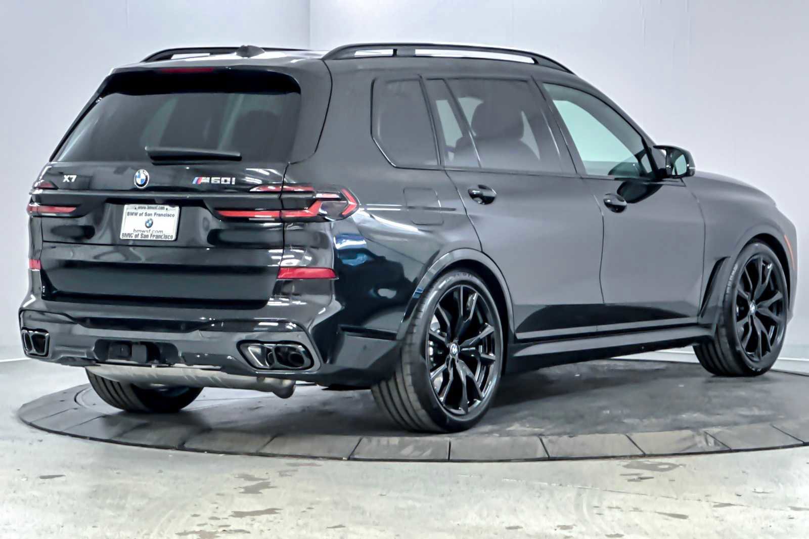 New 2026 BMW X7 M60i image 2