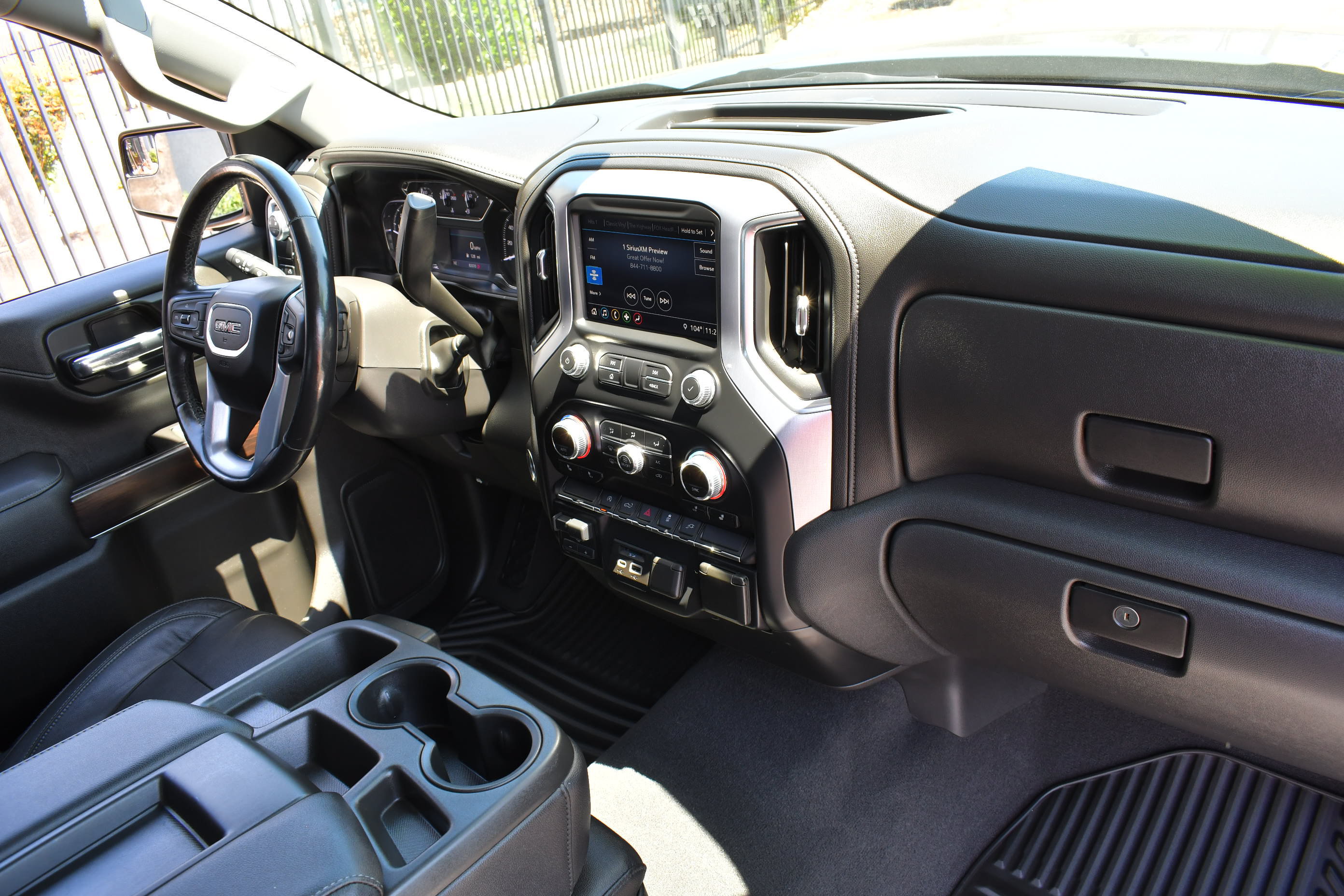 Used 2019 GMC Sierra 1500 SLT RWD image 18