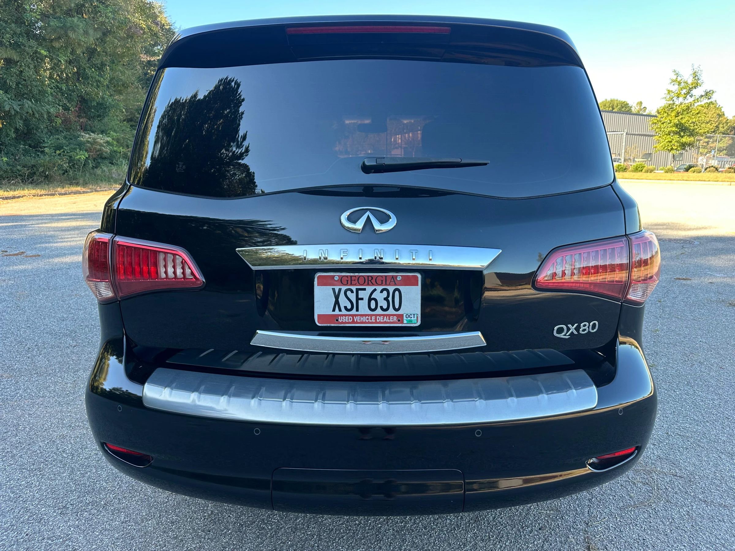 Used 2017 INFINITI QX80 4WD image 4