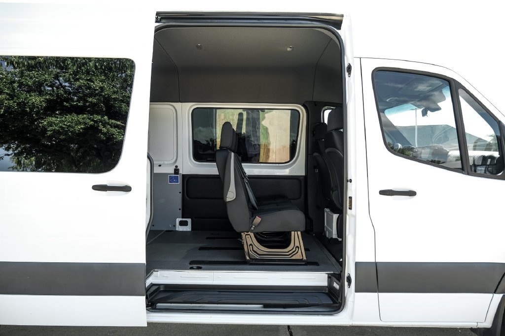 Used 2019 Mercedes-Benz Sprinter 170 w/ Driver Convenience Package image 36
