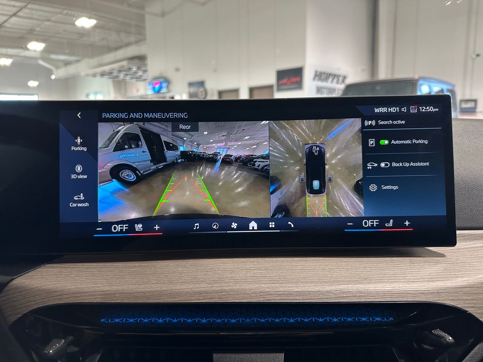 Used 2025 BMW i4 xDrive40i image 25