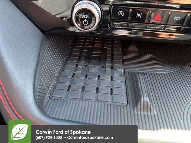 Used 2025 Ford Explorer ST image 25