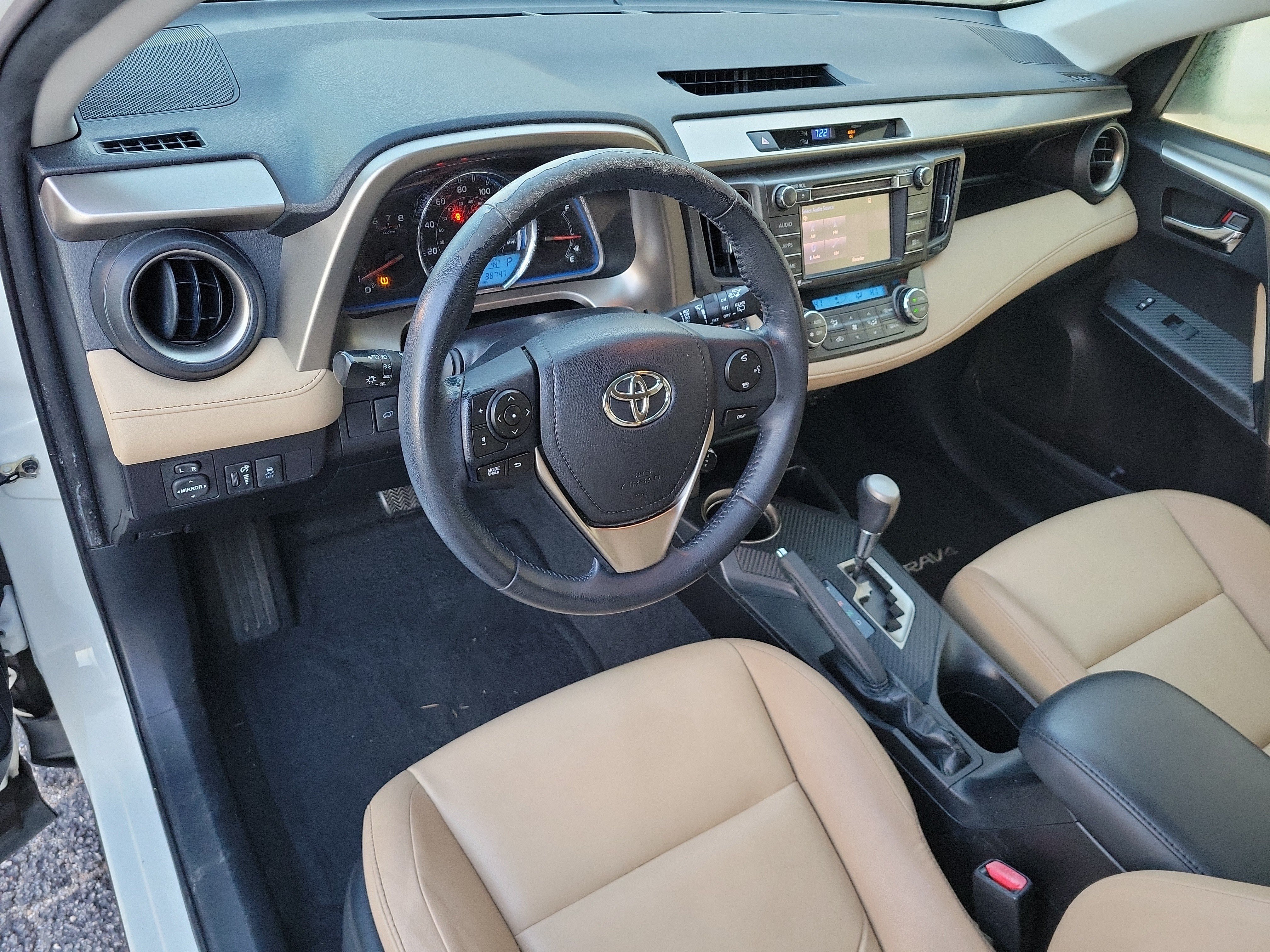 Used 2014 Toyota RAV4 Limited FWD image 8