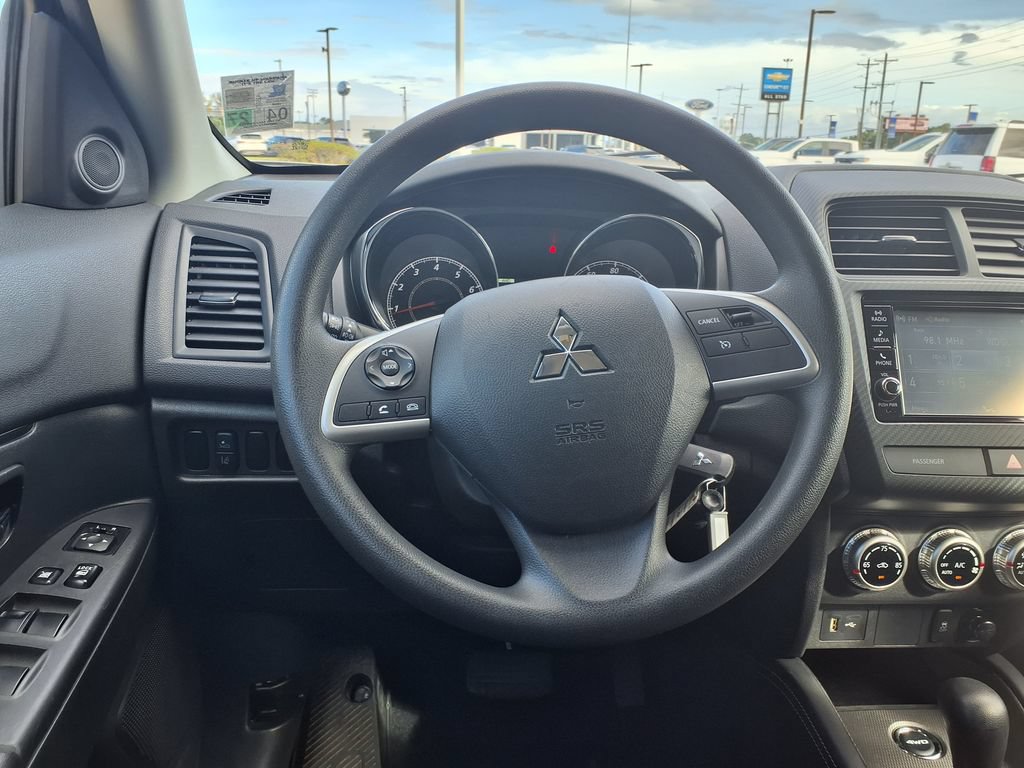Used 2024 Mitsubishi Outlander Sport ES AWD/4WD image 17