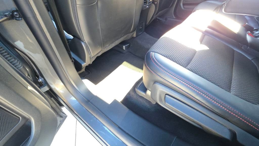 Used 2025 Ford Escape ST-Line image 19