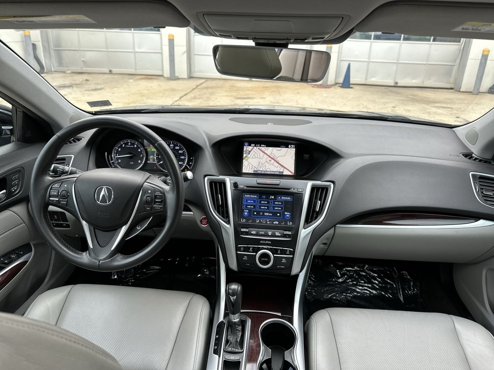 Used 2015 Acura TLX w/ Technology Package FWD image 24