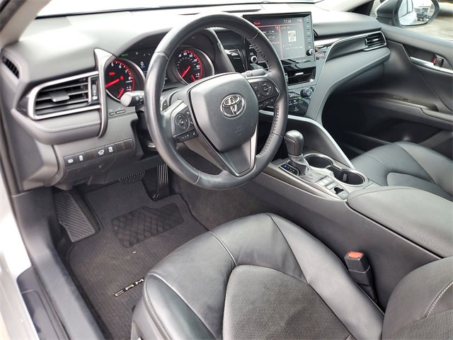Used 2021 Toyota Camry XSE image 13