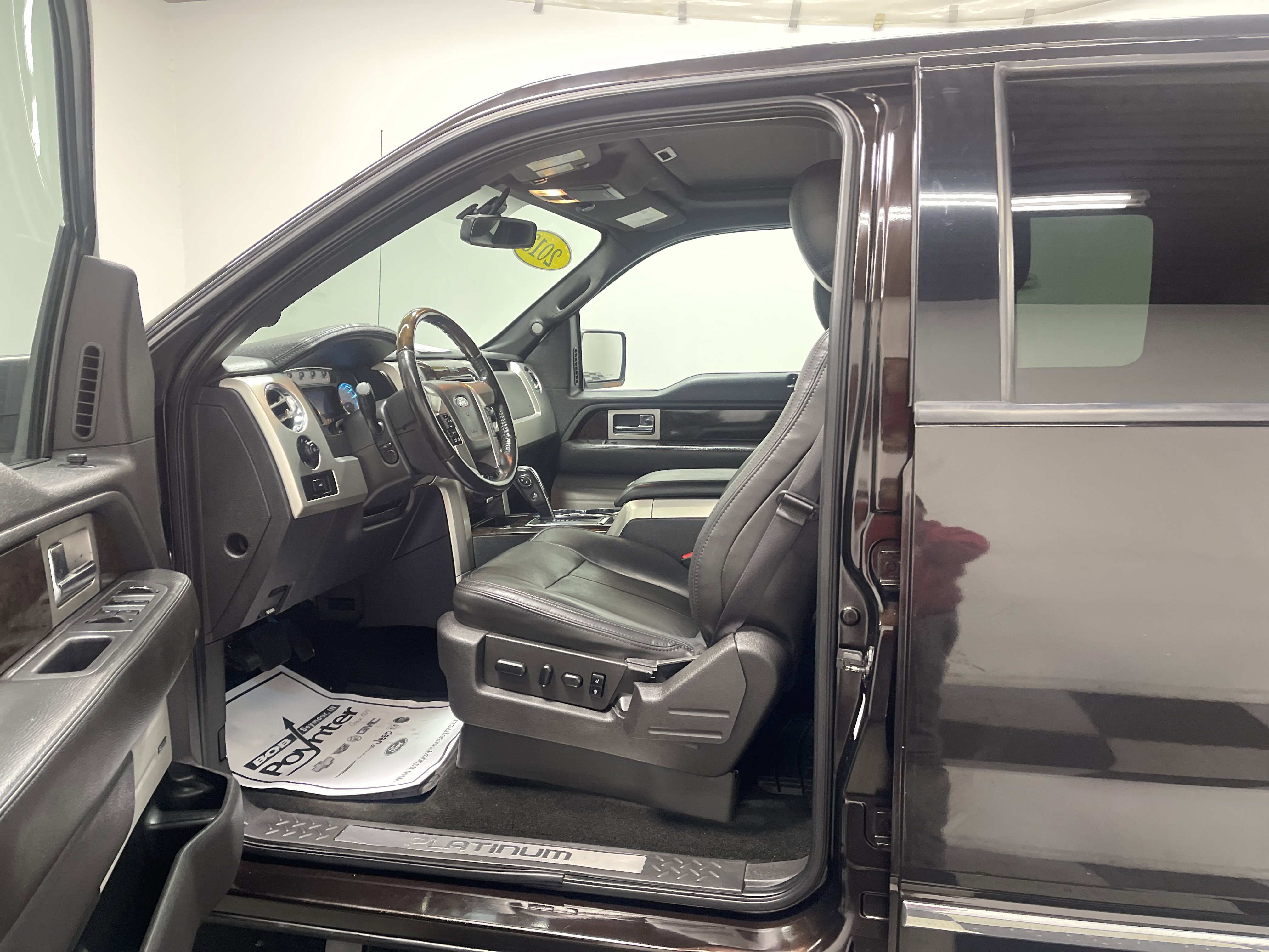 Used 2013 Ford F150 Platinum w/ Max Trailer Tow Pkg image 9