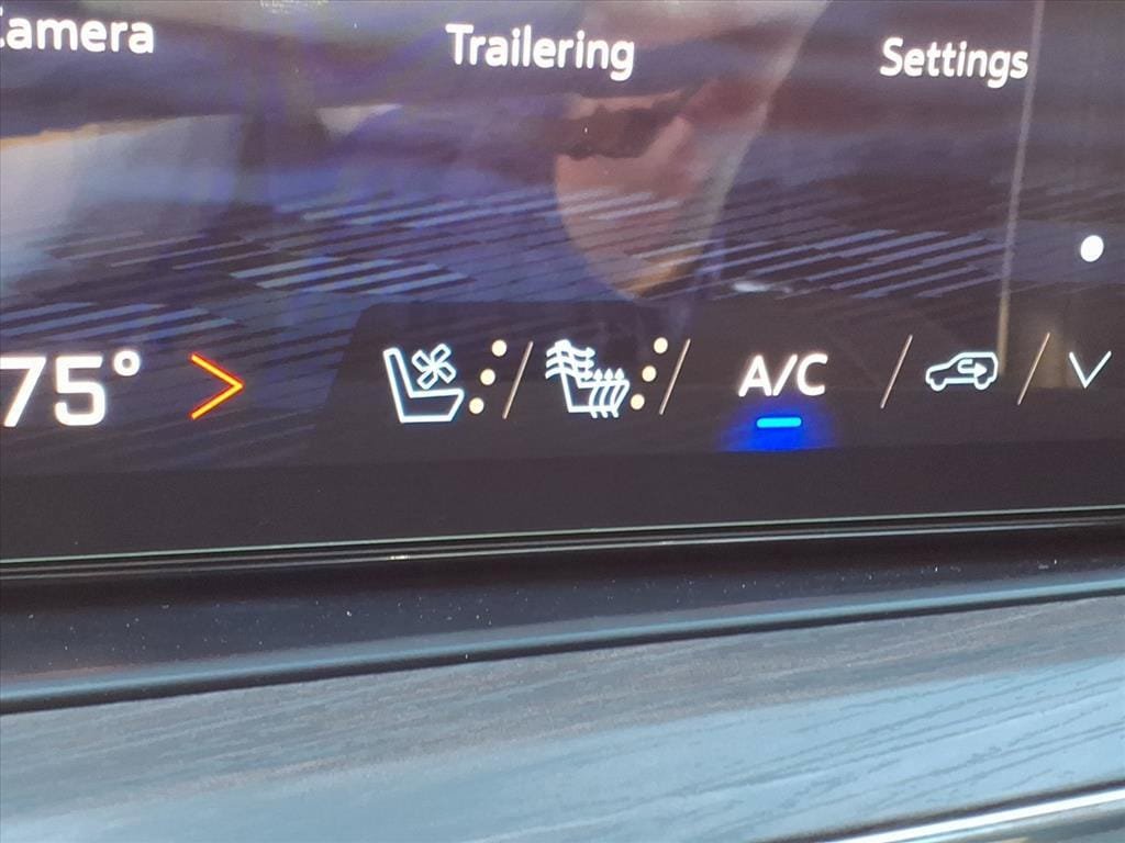 New 2026 Chevrolet Suburban Premier w/ Sun And Tow Package RWD image 23