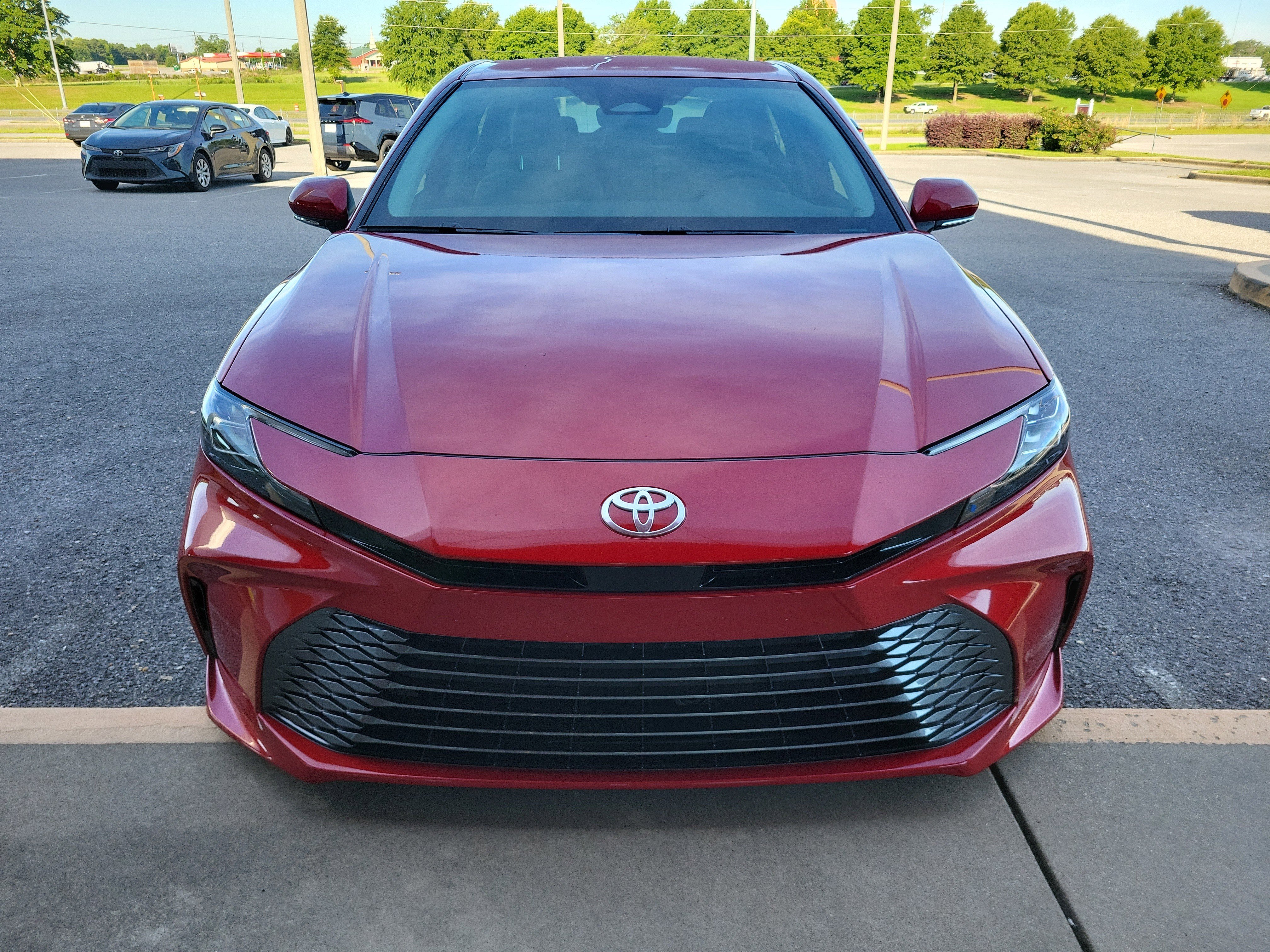 Used 2026 Toyota Camry XLE FWD image 2