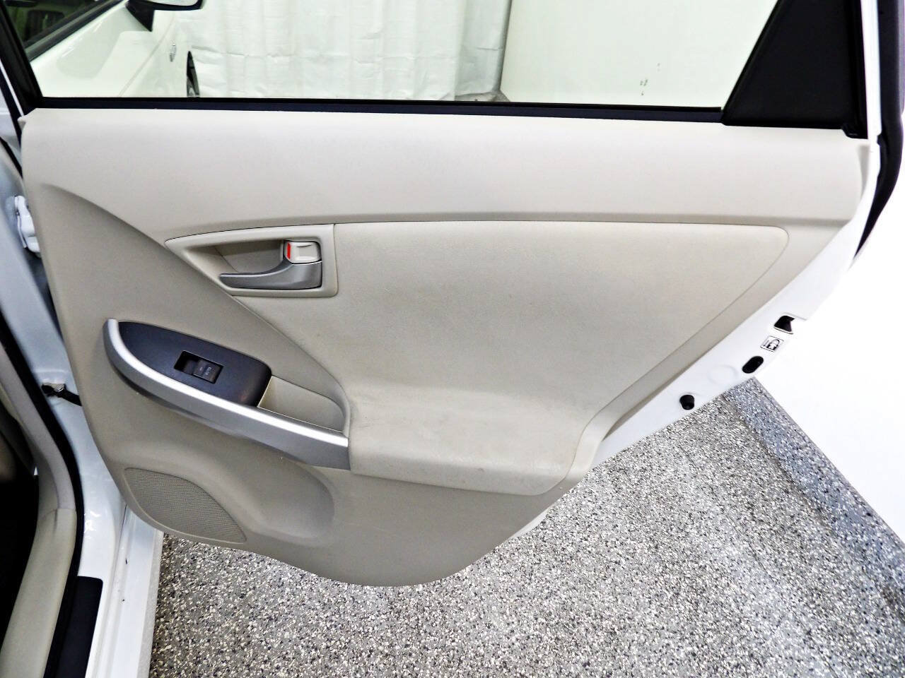 Used 2014 Toyota Prius Two FWD image 12