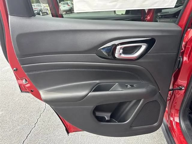 New 2026 Jeep Compass Latitude AWD/4WD image 13