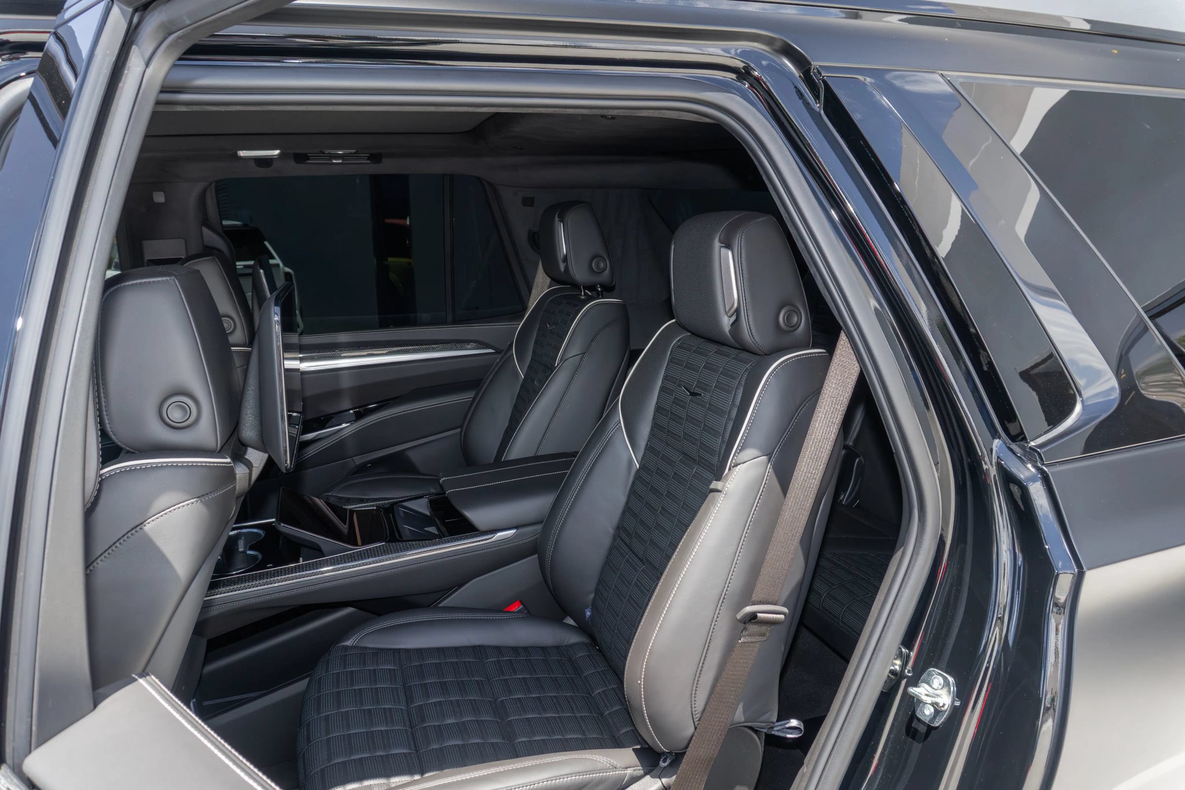 Used 2026 Cadillac Escalade V AWD/4WD image 52