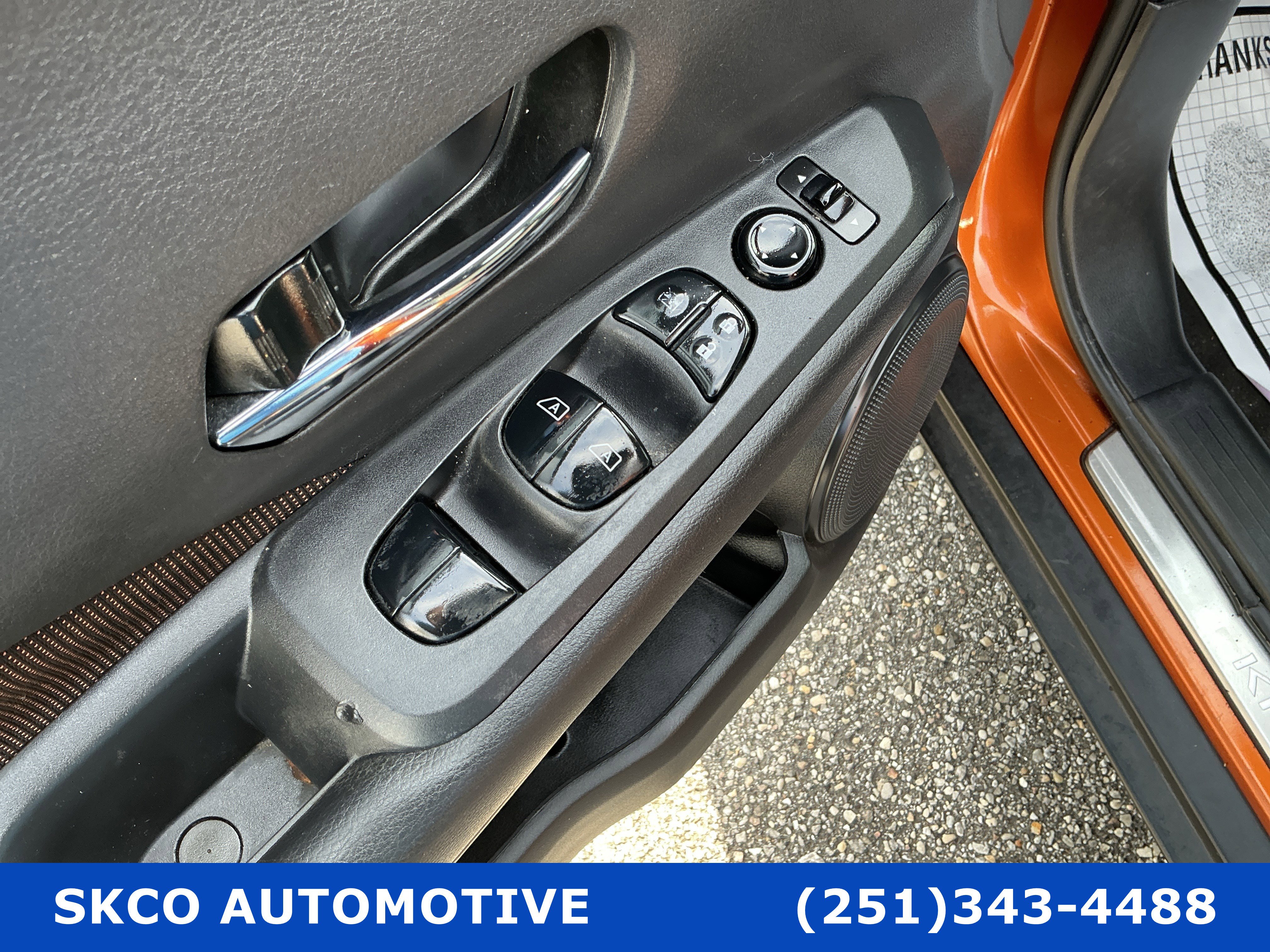 Used 2021 Nissan Kicks SR FWD image 22