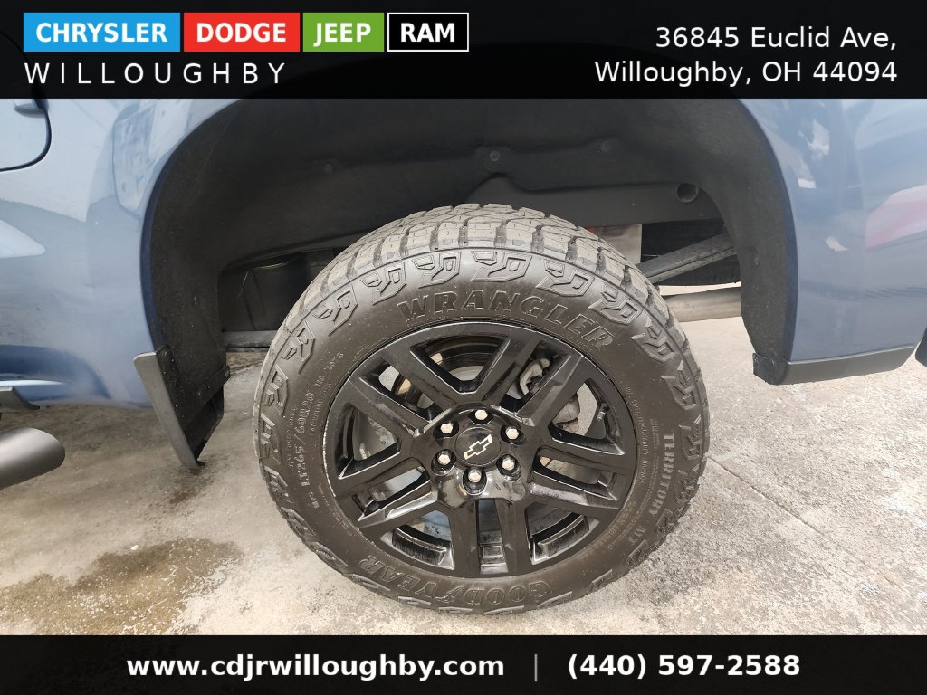 Used 2024 Chevrolet Silverado 1500 LT Trail Boss w/ Convenience Package II AWD/4WD image 44