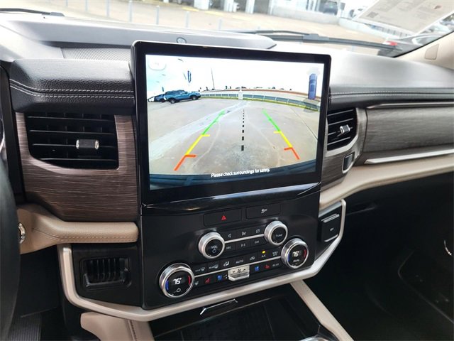 Used 2022 Ford Expedition Limited image 5