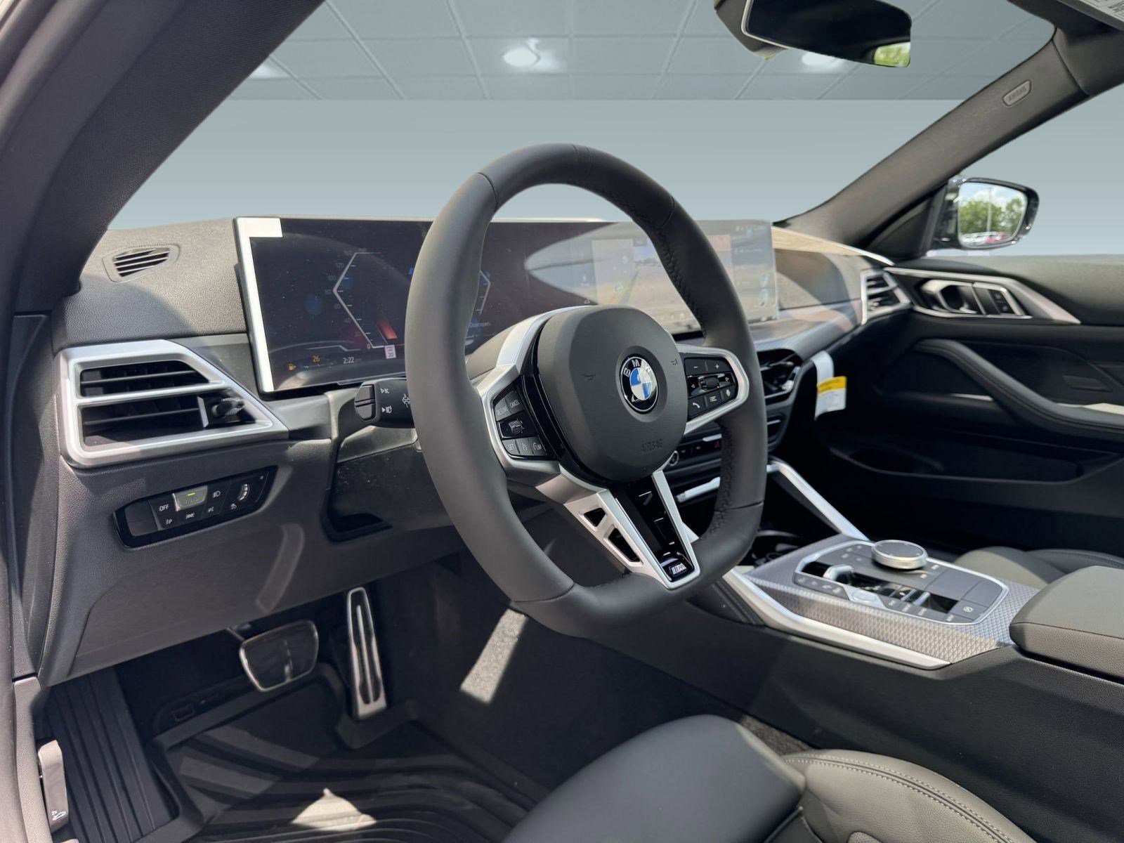 Used 2026 BMW 430i Coupe w/ M Sport Package image 4