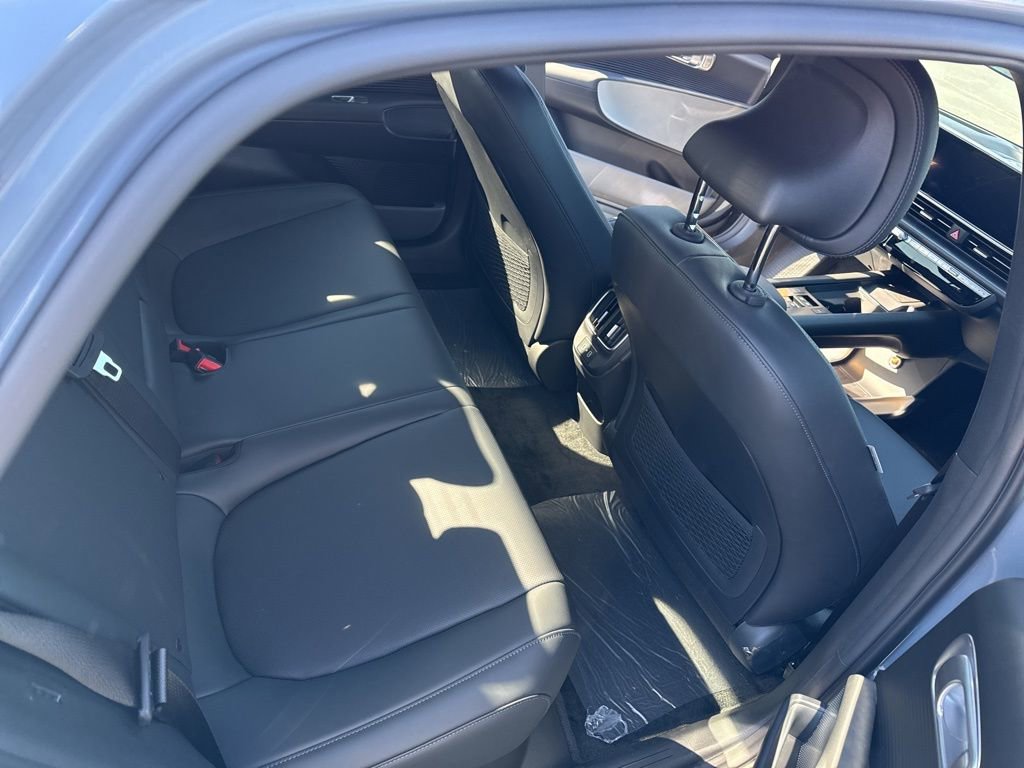 New 2025 Hyundai Ioniq 6 Limited image 17