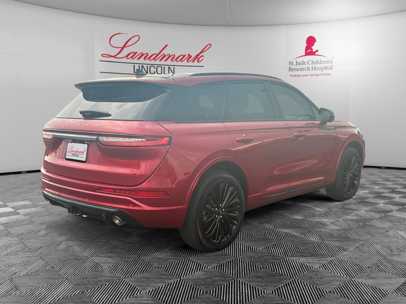 Used 2024 Lincoln Corsair Reserve w/ Equipment Group 202A AWD/4WD image 5