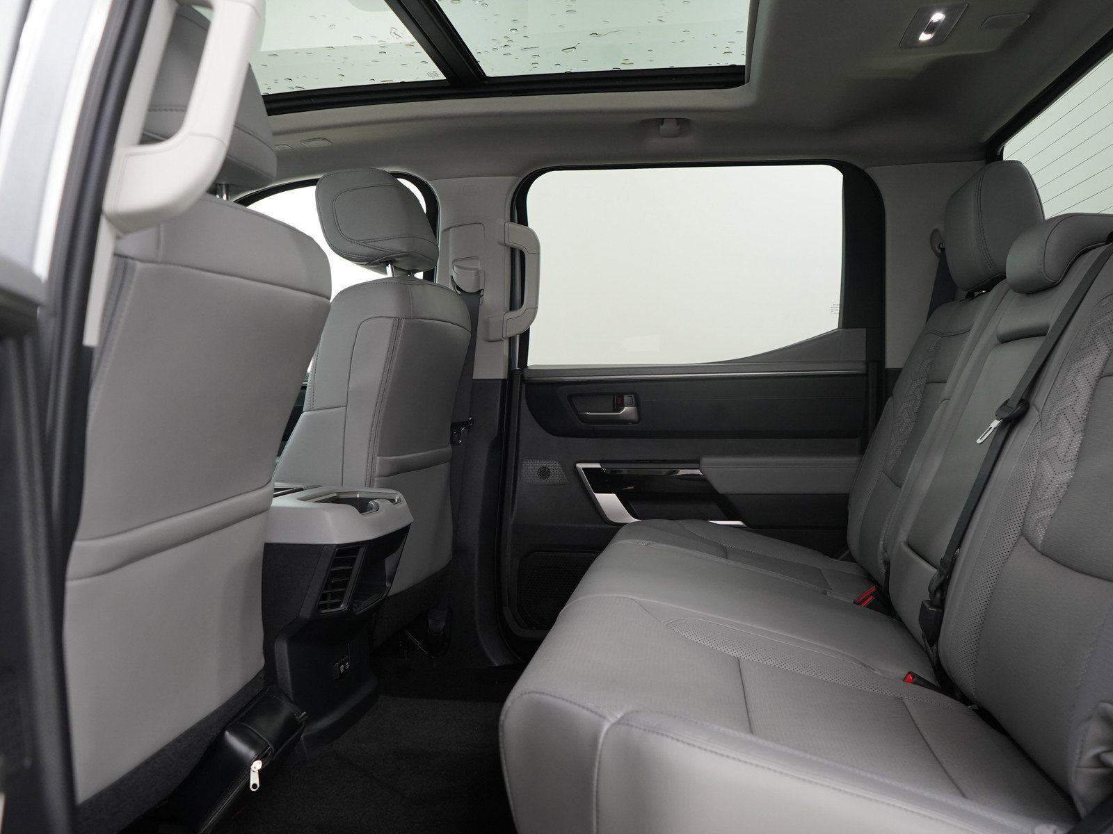 Used 2023 Toyota Tundra Limited AWD/4WD image 19