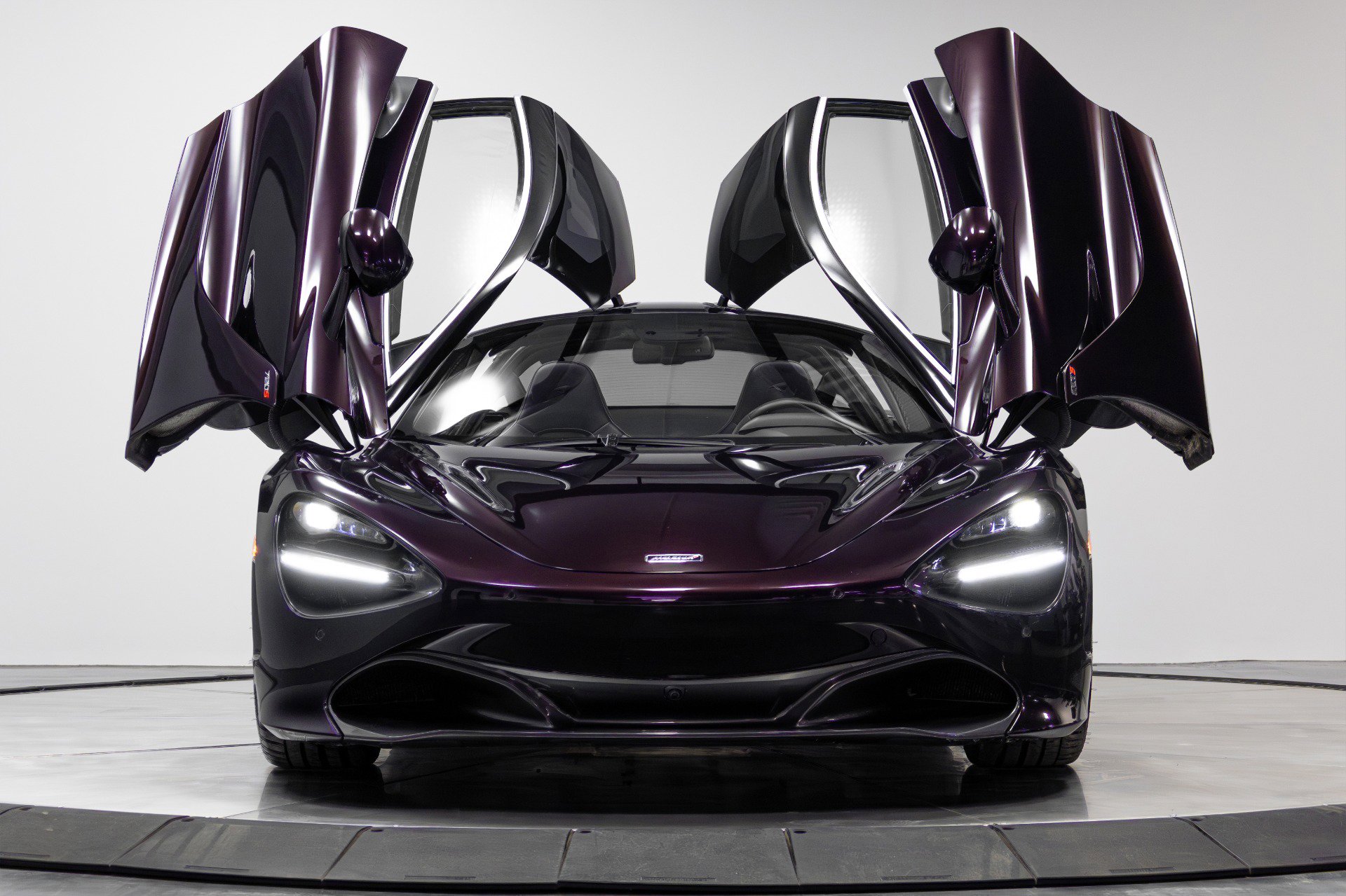 Used 2018 McLaren 720S Performance image 32