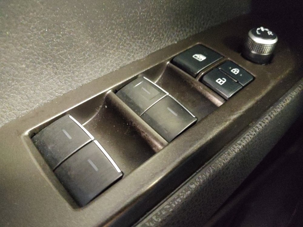 Used 2022 Toyota Camry XSE FWD image 27